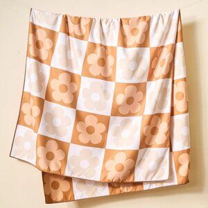 Flower Check Brown Quick-Dry Beach Towel